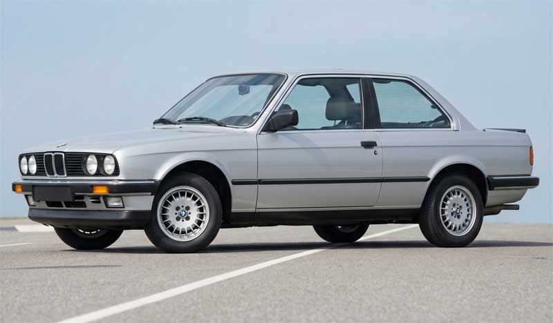 BMW 323i