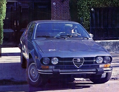 Alfa Romeo GTV 2000