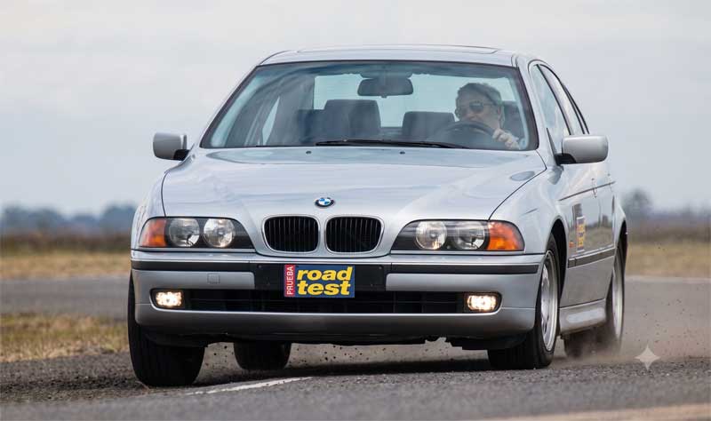 BMW 523i