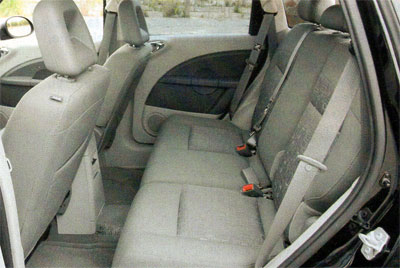 Chrysler PT Cruiser Classic vs Nissan Tiida Visia