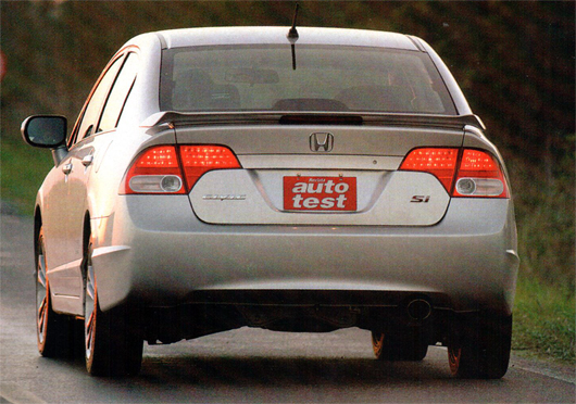 Honda Civic 2.0 Si VTEC vs Volkswagen Vento 2.0 Turbo