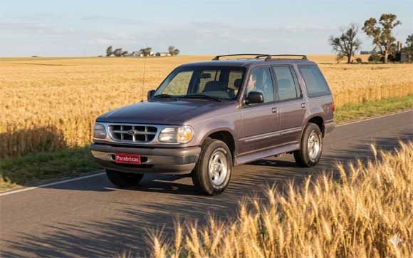 Ford Explorer XLT V6 4x4