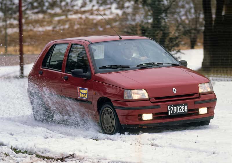 Renault Clio RT 1.4 5 puertas