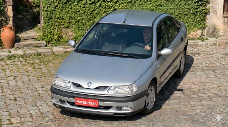 Renault Laguna RXE