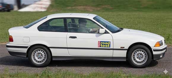 BMW 325i Coup&eacute;