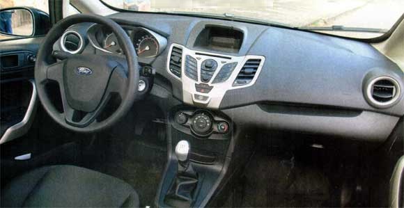 Ford Fiesta 1.6 Kinetic Design Sedan Trend Plus