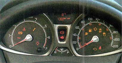 Ford Fiesta 1.6 Kinetic Design Sedan Trend Plus