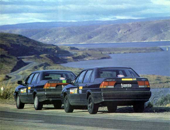 Ford Galaxy 2.0 vs Ford Galaxy 2.0i 