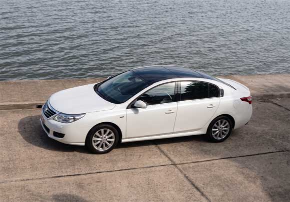 Renault Latitude Privilege V6
