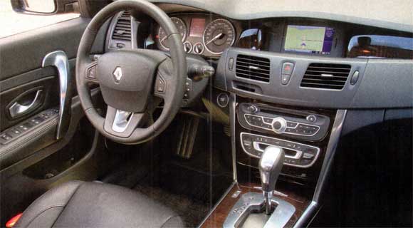 Renault Latitude Privilege V6