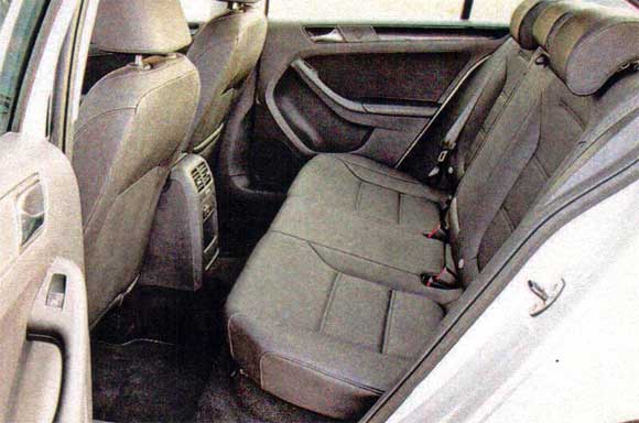 Volkswagen Vento 2.5 170 HP Luxury L/11